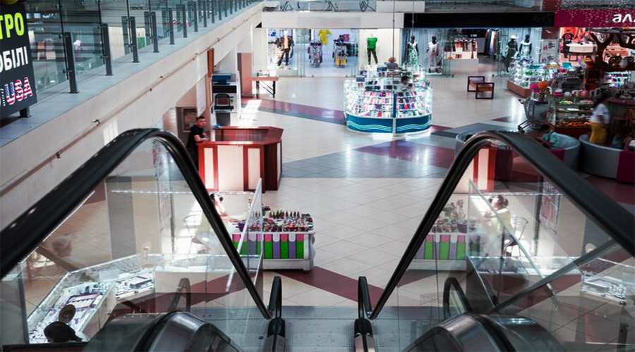 Hygiene and Safety Considerations in Retail Cleaning